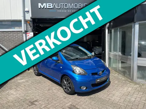 Toyota Aygo 1.0-12V/ LM.Velgen/Sport Uitvoering/airco/Apk/Nap/Nette auto!