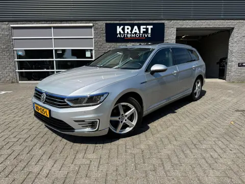 Volkswagen Passat Variant 1.4 TSI GTE Highline | NAP | PANO | Apple carplay | LEDER | Camera | ACC |