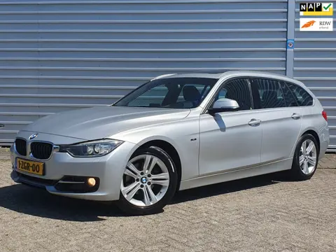 BMW 3-serie Touring 316i Exec. Clima/Navi/Pano Dak