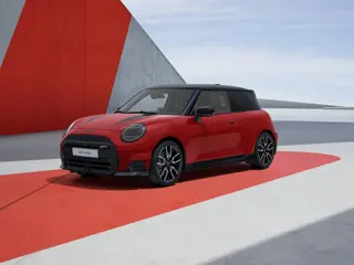 MINI Cooper SE John Cooper Works L 54.2 kWh (bj 2025)