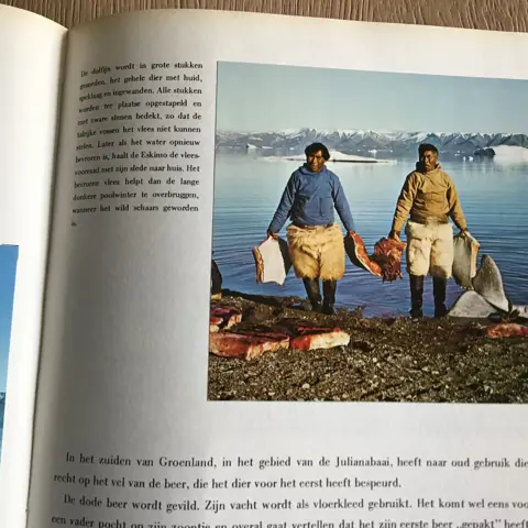 Boek v.Groenland speciaal land m.sneeuw ,eskimo,s,robben enz