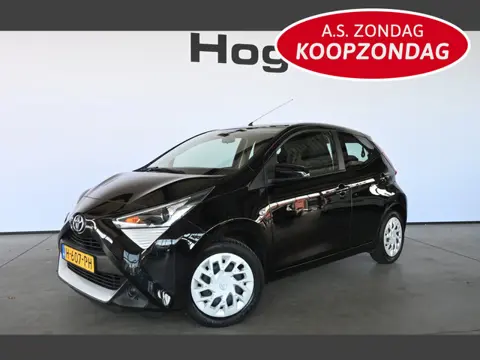 Toyota Aygo 1.0 VVT-i x-play limited Airco LED Carplay 1e Eigenaar Goed Onderhouden! Inruil Mogelijk