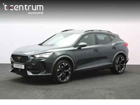 CUPRA Formentor 1.4 e-Hybrid 245 PK VZ Performance, Trekhaak, Panoramadak, Kuipstoelen, LED