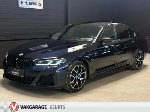 BMW 5 Serie 530e M Sport Sk Dak 360Cam Navi 19Inch Harman Kardon Memory Fully Loaded!