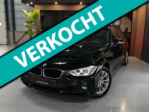 BMW 3-serie 320i High Executive AUTOMAAT/HEADUP/H&K/LANE/360