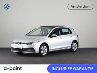 Volkswagen Golf 1.5 TSI Life 130PK | Panoramadak | Navigatie | Wegklapbare trekhaak | Stoelverwarmin