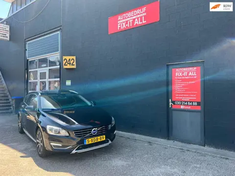 Volvo V60 2.4 D6 AWD Plug-In Hybrid Summum