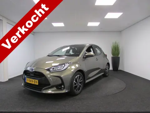 Toyota Yaris 1.5 Hybrid Dynamic I LED I Navigatie I Apple Carplay I Achteruitrijcamera I