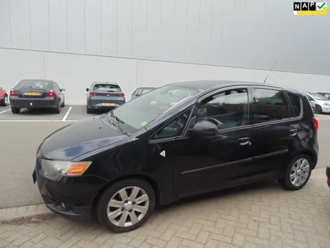 Mitsubishi Colt 1.3 Edition Two 2010 met airco trekhaak 5