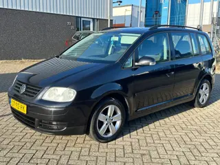 Volkswagen Touran 1.6 Turijn