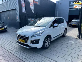 Peugeot 3008 1.2 PureTech Style 3e Eigenaar! Trekhaak Pano NAP