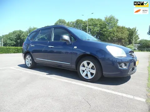 Kia Carens 2.0 CVVT X-ecutive