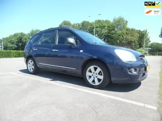 Kia Carens 2.0 CVVT X-ecutive