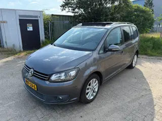 Schade: Volkswagen TOURAN 1.4 TSI Highline, Pano, Clima, Xenon, Navi..