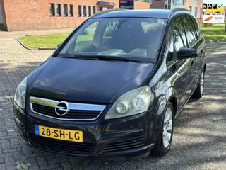 Opel Zafira 2.2 Cosmo 7-PS Airco Elec pakket Audio-CD/Navi Leder/Stof LMV 16" PDC Cruise ESP Trekhaa