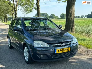 Opel Corsa 1.2-16V Silverline Airco / Trekhaak