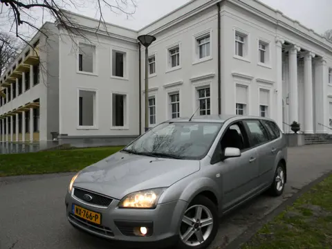 Ford FOCUS Wagon 1.6-16V NIEUW MODEL, VERWACHT (bj 2005)