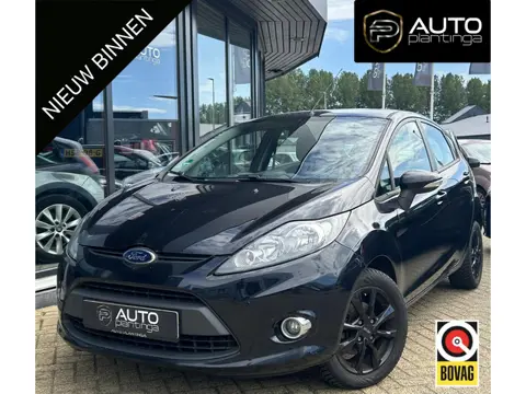 Ford Fiesta 1.25 Limited | Airco | Stoelverwarming | Lichtmetalen Velgen | 5 Deurs | 2 Sleutels |