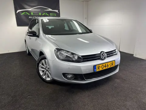 Volkswagen Golf 1.2 TSI Trendline - Stoelverwarming -Airco - NAP- APK 2027