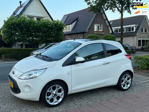 Ford Ka 1.2 Titanium X PANORAMADAK 85.000 km NL-AUTO-NAP