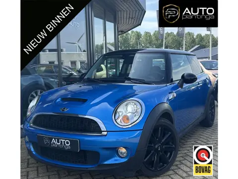 MINI Cooper S 1.6 174PK | Levering met Nieuwe APK | Stoelverwarming | Bi Xenon | Parkeersensoren | C