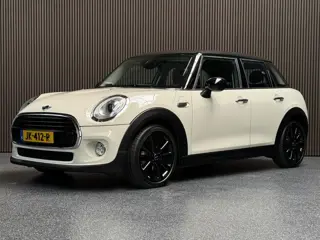 MINI 5-Deurs 1.5 Cooper Serious Business Automaat | NL Auto | Keyless | Harman/Kardon