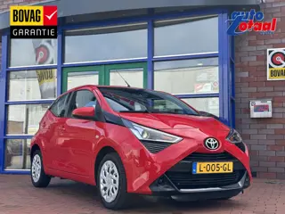 Toyota Aygo 1.0 VVT-i x-play | Airco | Parkeer camera |