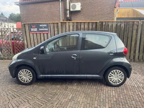 Toyota Aygo 1.0-12V