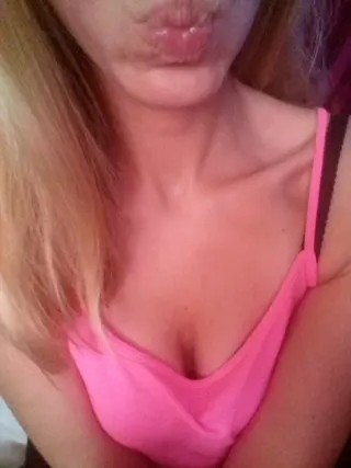 1 op 1 webcammen Rotterdam? Camgirl Sharon, 32 jaar!
