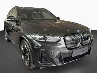 BMW iX3 M-SPORT 80 kWh (210kW/286pk) ** LED, LEDER, PANO, TREKH, VERW.ST, H&K SOUND,  20-inch LMV **