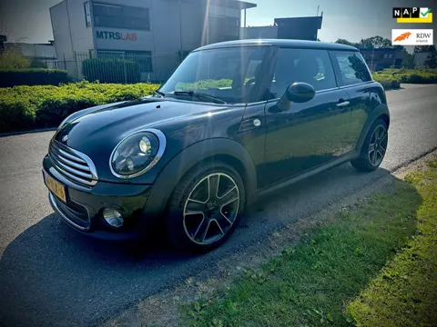 Mini 3-Deurs 1.6 One , NIEUWSTAAT, LEER, AIRCO, DEALERONDERHOUDEN!!