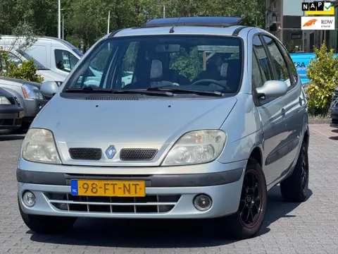 Renault Scénic 1.6-16V RXE | Automaat | Schuifdak | Trekhaak | Airco | Elektrische spiegels en ramen