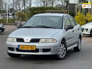 Mitsubishi Carisma 1.8 GDI | APK 24-02-2027 | Automaat | Elektrische ramen en spiegels | Dealeronder