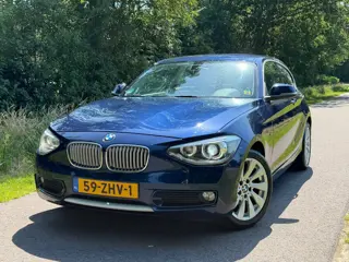BMW 1-serie 116i Upgrade Edition | Leder + Navi + Cruise + Airco Nu € 6.999,-!!!