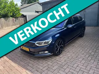 Volkswagen Passat Variant 1.6 TDI Highline Automaat Panoramadak CarPlay