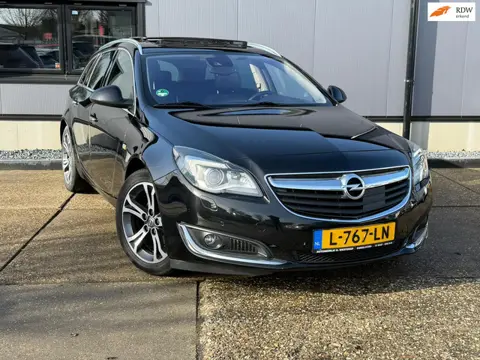 Opel Insignia Sports Tourer 1.6 CDTI EcoFLEX Innovation trekhaak pano / navi enz volle auto