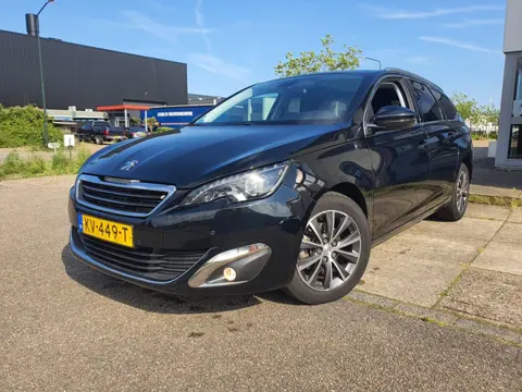 Peugeot 308 SW 1.2 PureT.Blue L. Pr AUTOMAAT|ECC|NAVI|PANO|XENON|NAP|APK|2016