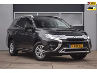 Mitsubishi Outlander 2.4 PHEV Pure APPLE CARPLAY/VERWARMDE VOORSTOELEN/4X4