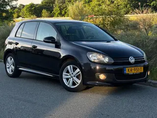 Volkswagen Golf 1.2 TSI Highline BlueMotion R-LINE NAVI AIRCO STOELVERW LED 6-BAK PDC HALF LEDER