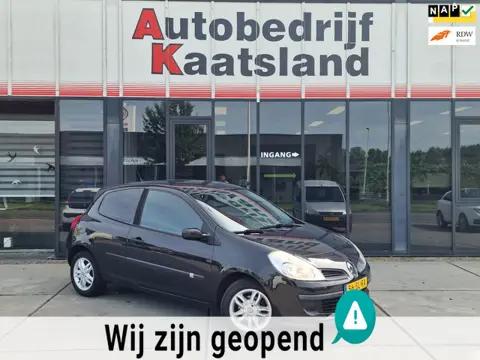 Renault Clio 1.4-16V Dynamique Luxe - Electr Ramen - NIEUWE APK -