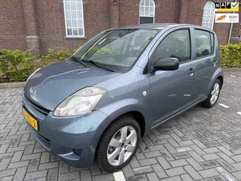 Daihatsu Sirion 2 1.0-12V Slim 5 deurs 2010 INRUILKOOPJE !!