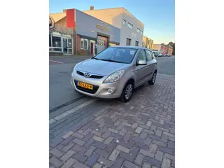Hyundai I20 1.2i DynamicVersion / Airco / Elek ramen