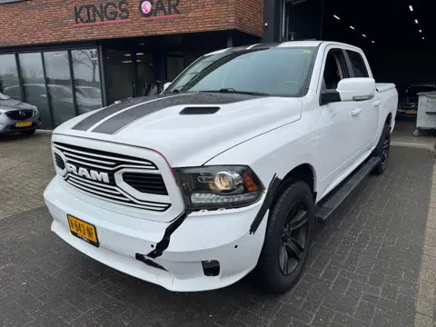 Dodge Ram 1500 5.7 V8 CREW Cab 5'7 SCHUIFDAK LEDER LUCHT LPG