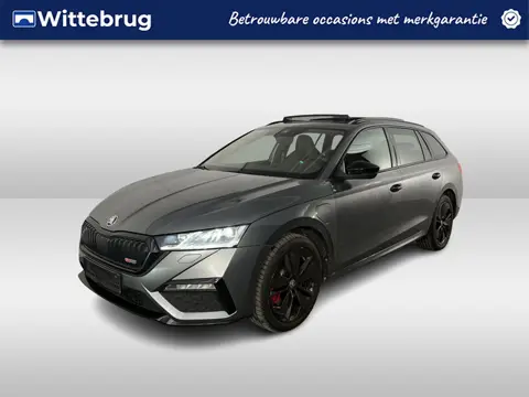 Škoda Octavia Combi 1.4 TSI RS iV PHEV / AUTOMAAT/ PANO/ 245 PK/ ACC/ HEAD-UP/ MEMORY SEAT/ STUUR+ST