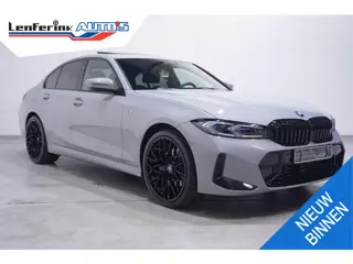 BMW 3-serie 330e M Sport Head up Schuifdak Camera Memory Shadowline 20 Inch Apple Carplay Travelpakk