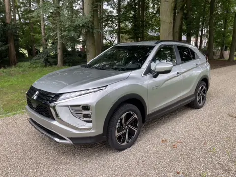 Mitsubishi Eclipse Cross 2.4 PHEV Intense+ (bj 2024)