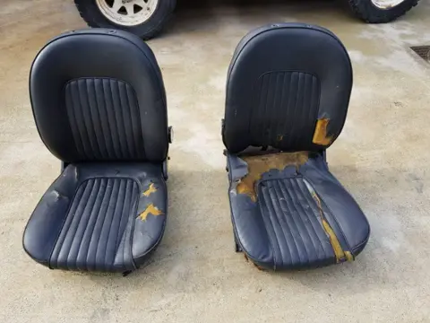 Seats for Alfa Romeo Duetto