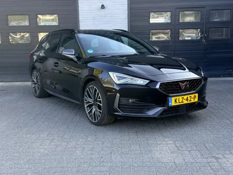 Cupra Leon Sportstourer 1.4 e-Hybrid VZ Performance, Aero Pack, Trekhaak, Camera