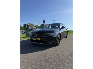 Opel Astra 1.2 Edition bj juni2022/parkeersensoren/applecarplay/80000km