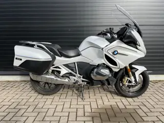 BMW R 1250 RT Option 719 Mineral white metallic (bj 2021)